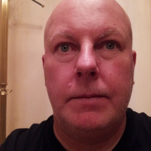 Profilbild på Dennis Hjalmarsson