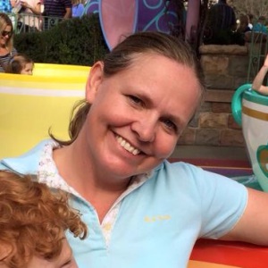 Profilbild på Julia Hall