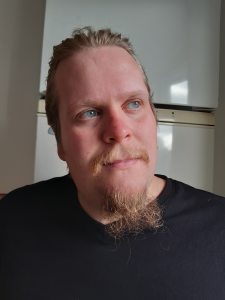 Profilbild på Lars-Mikael Hellström