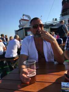 Profilbild på Mikael Hellström