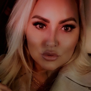 Profilbild på Yasemine Lindgren